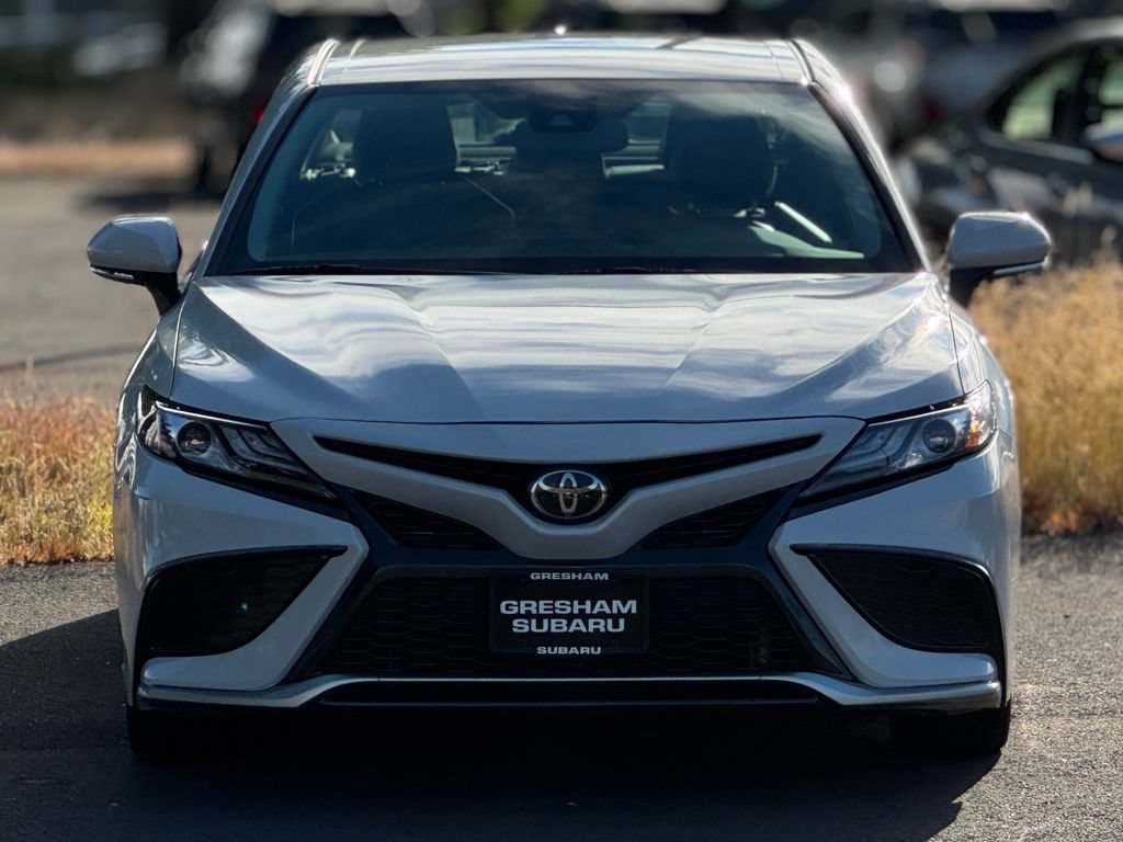Used 2024 Toyota Camry XSE FWD image 2