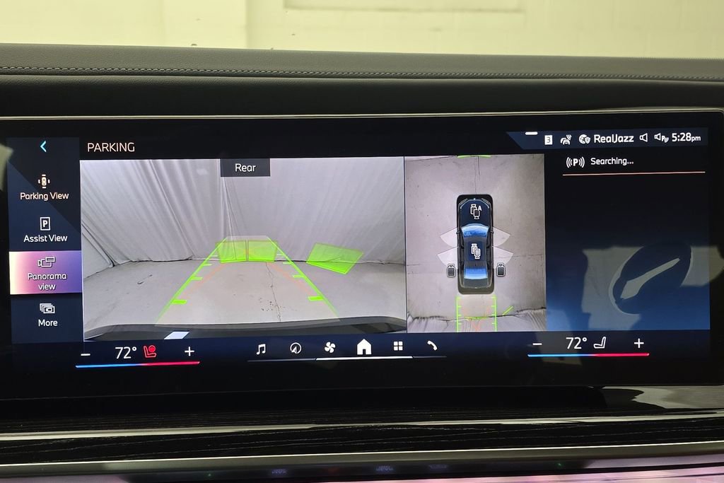 New 2026 BMW i7 xDrive60 w/ Executive Package image 18