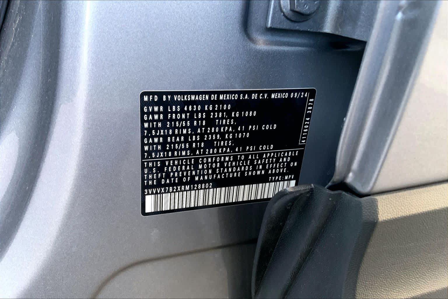 Used 2024 Volkswagen Taos SE AWD/4WD image 34