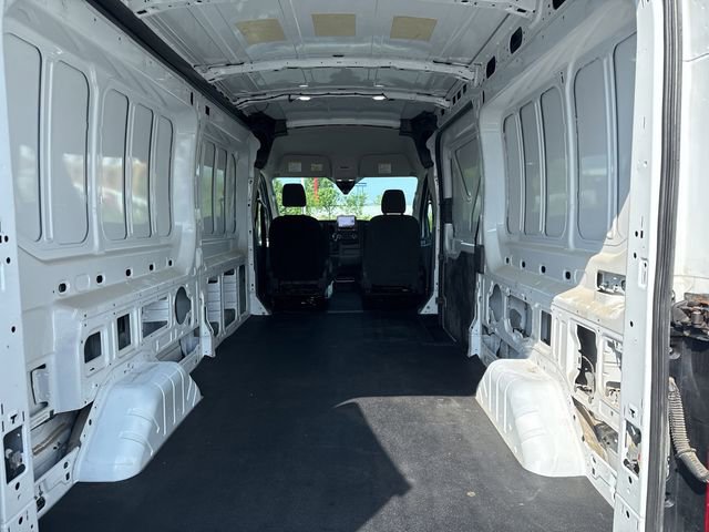Used 2021 Ford Transit 250 Medium Roof w/ Load Area Protection Package image 27