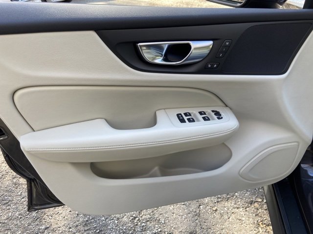 New 2025 Volvo V60 B5 Cross Country Plus w/ Protection Package Premier image 12