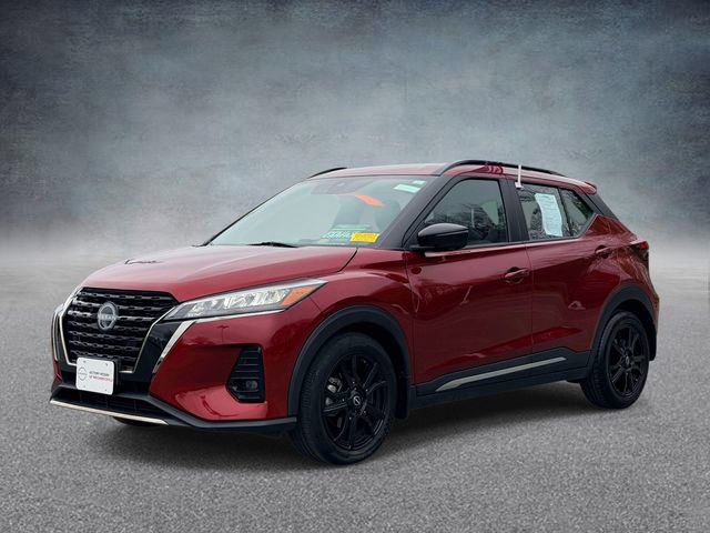 Used 2023 Nissan Kicks SR w/ SR Premium Package FWD image 5