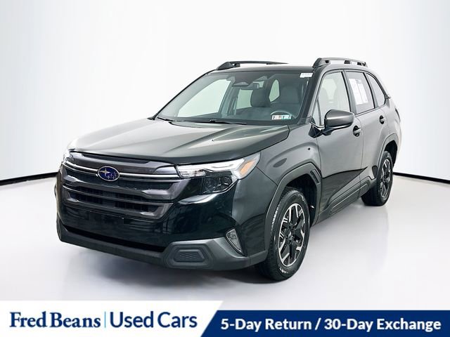 Used 2025 Subaru Forester Premium image 3