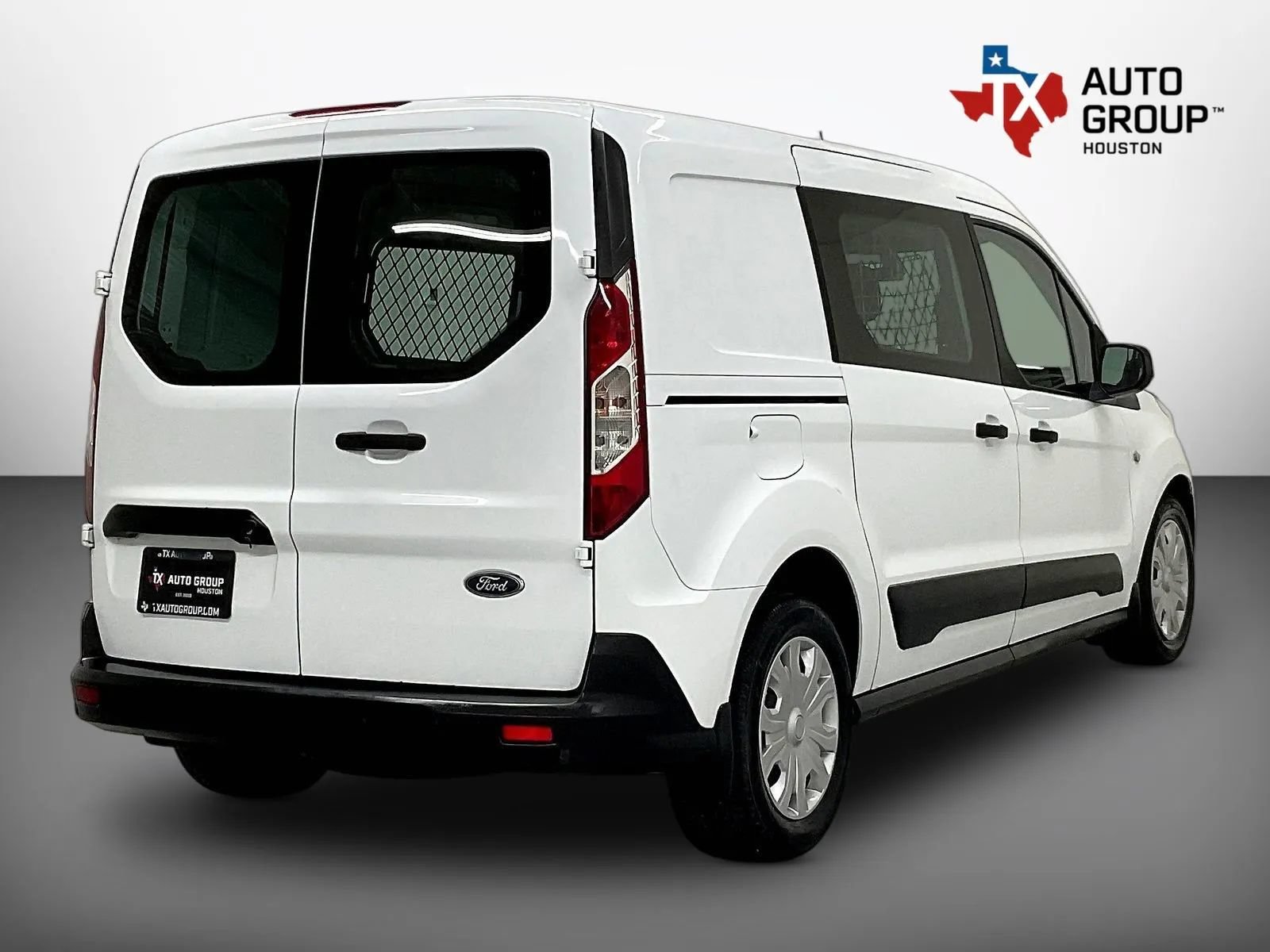 Used 2022 Ford Transit Connect XLT FWD image 5