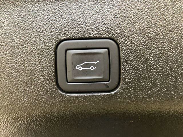 Used 2024 GMC Yukon SLT image 29