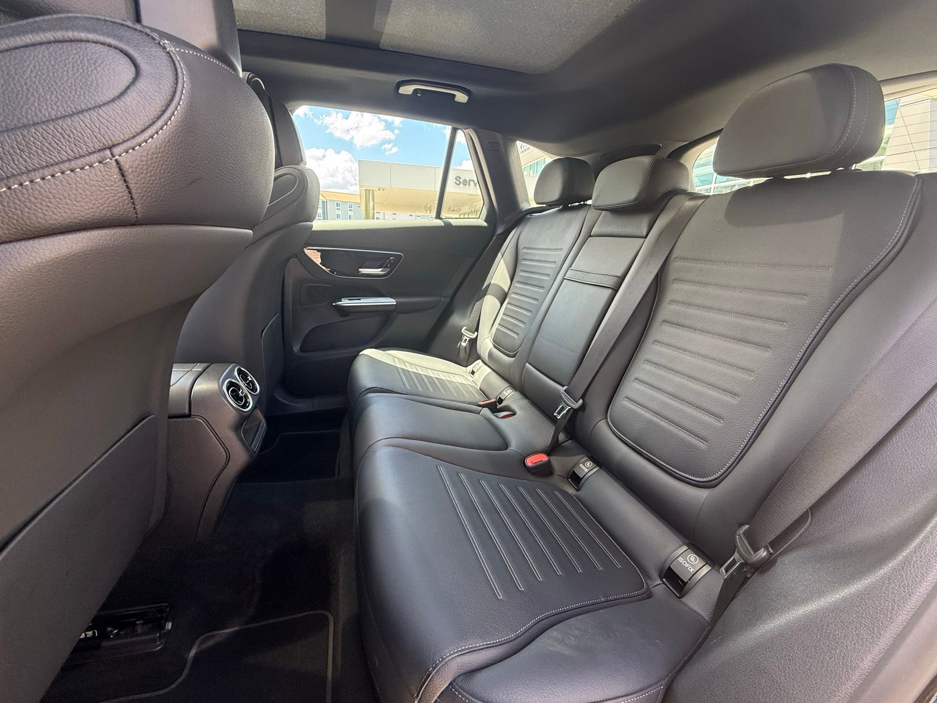 Used 2025 Mercedes-Benz GLC 43 AMG 4MATIC image 24