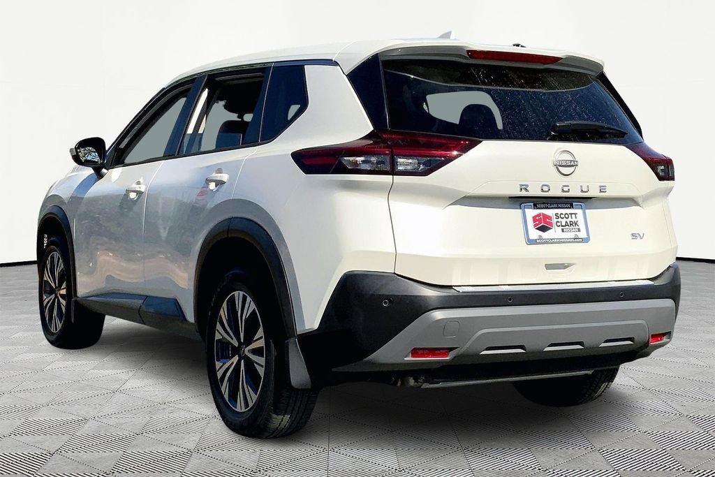Used 2023 Nissan Rogue SV image 4