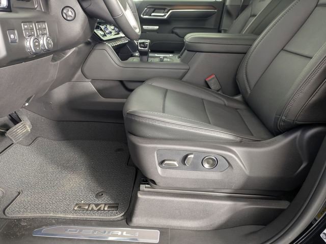 Used 2026 GMC Sierra 1500 Denali w/ Technology Package AWD/4WD image 12