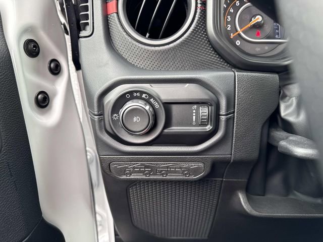 Used 2024 Jeep Wrangler Rubicon 392 image 29