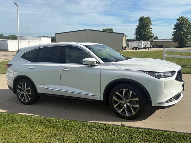 Used 2024 Acura MDX w/ Technology Package AWD/4WD image 3