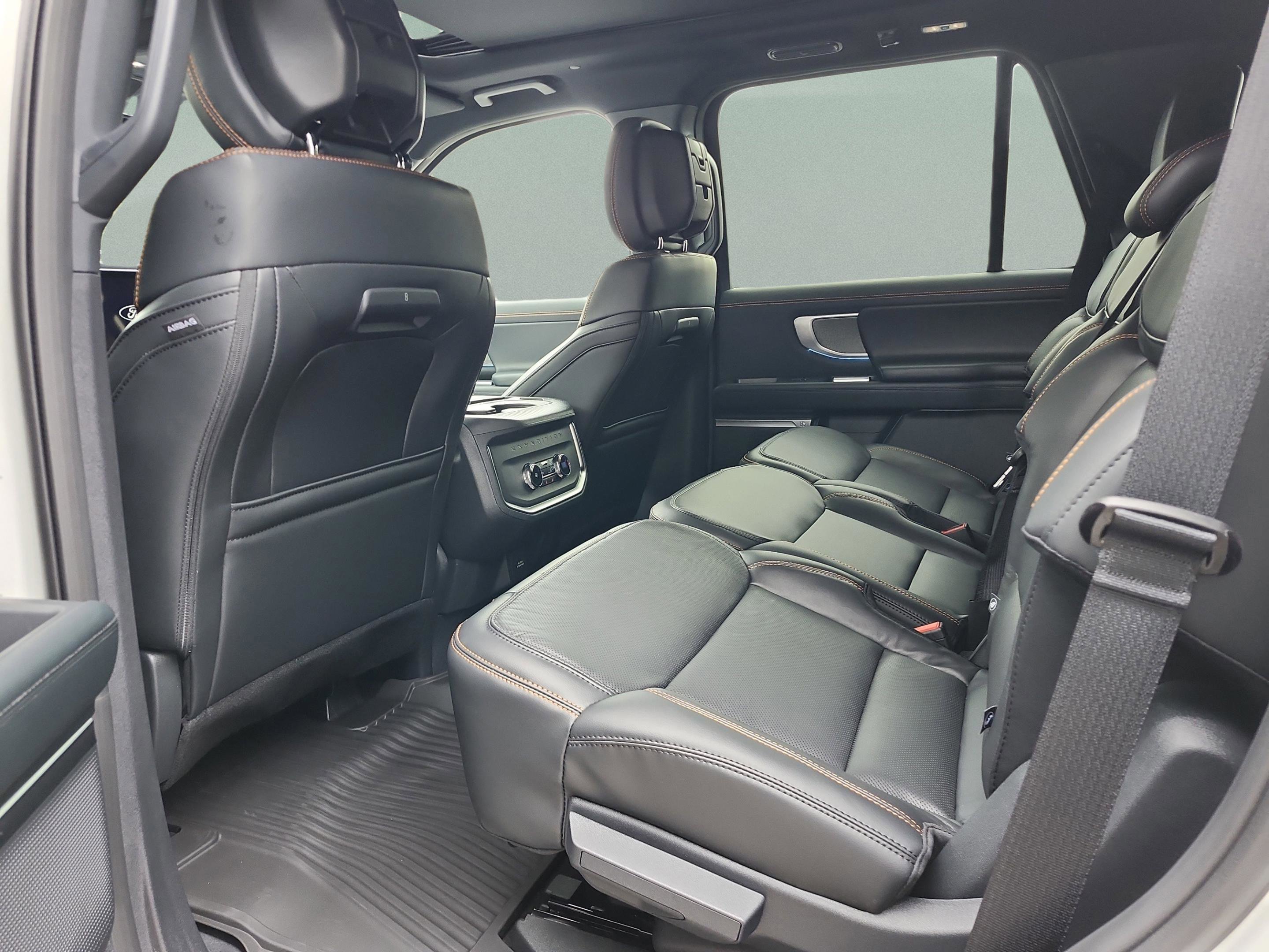 New 2026 Ford Expedition Tremor image 17