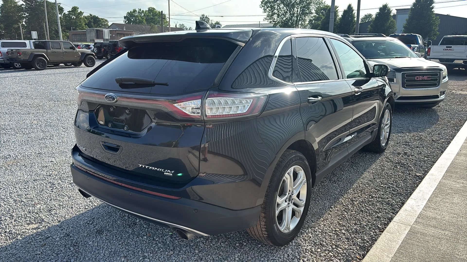 Used 2018 Ford Edge Titanium AWD/4WD image 6