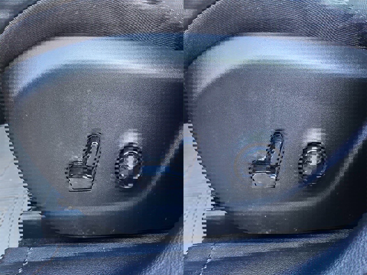 Used 2021 Jeep Cherokee Latitude Lux image 29