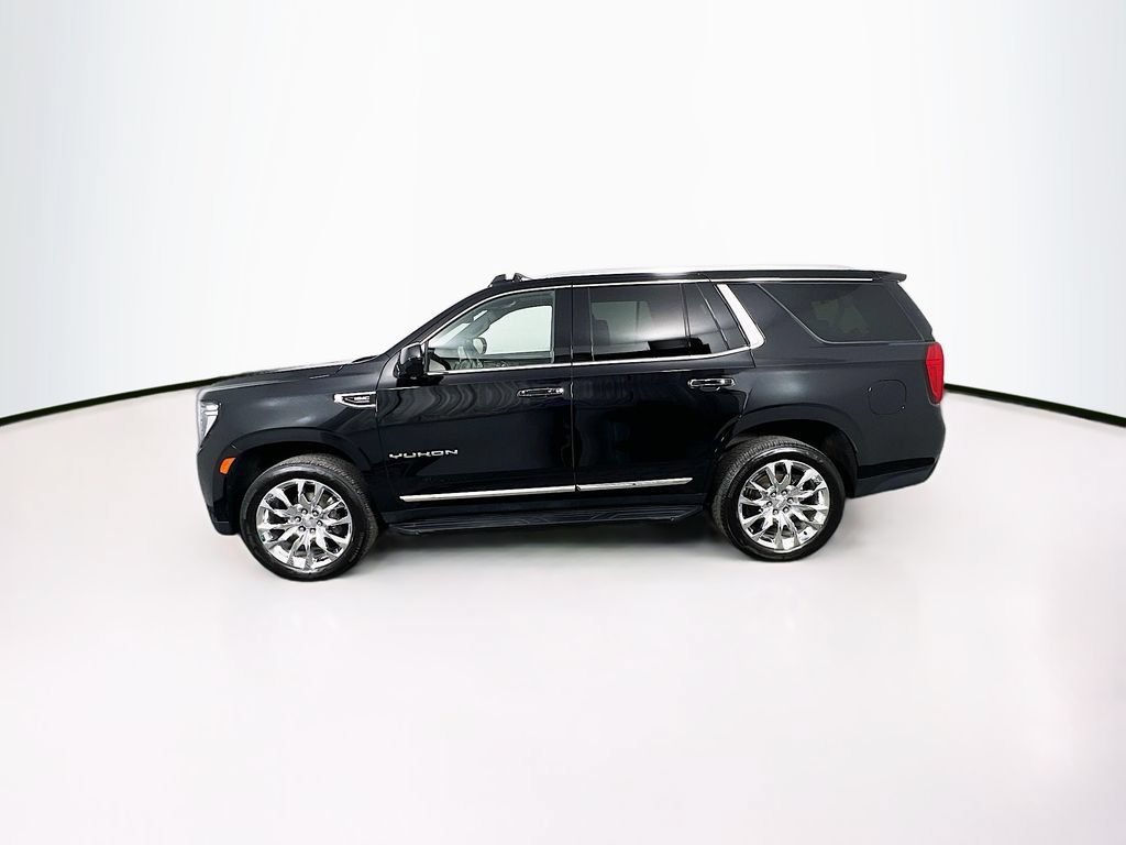 Certified 2024 GMC Yukon SLT w/ LPO, Floor Liner Package AWD/4WD image 4