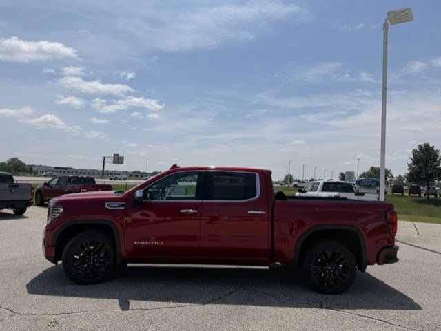 Used 2024 GMC Sierra 1500 Denali w/ Technology Package AWD/4WD image 6