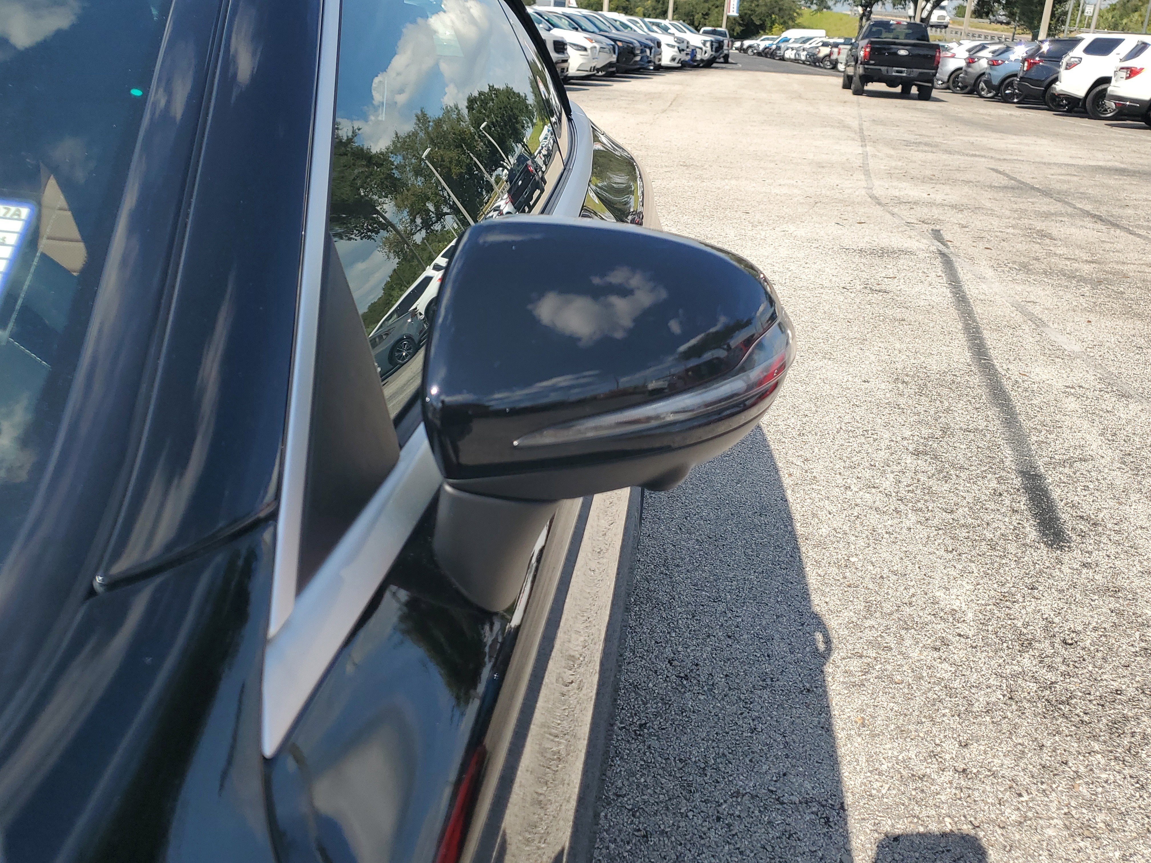 Used 2023 Mercedes-Benz C 300 Cabriolet image 4