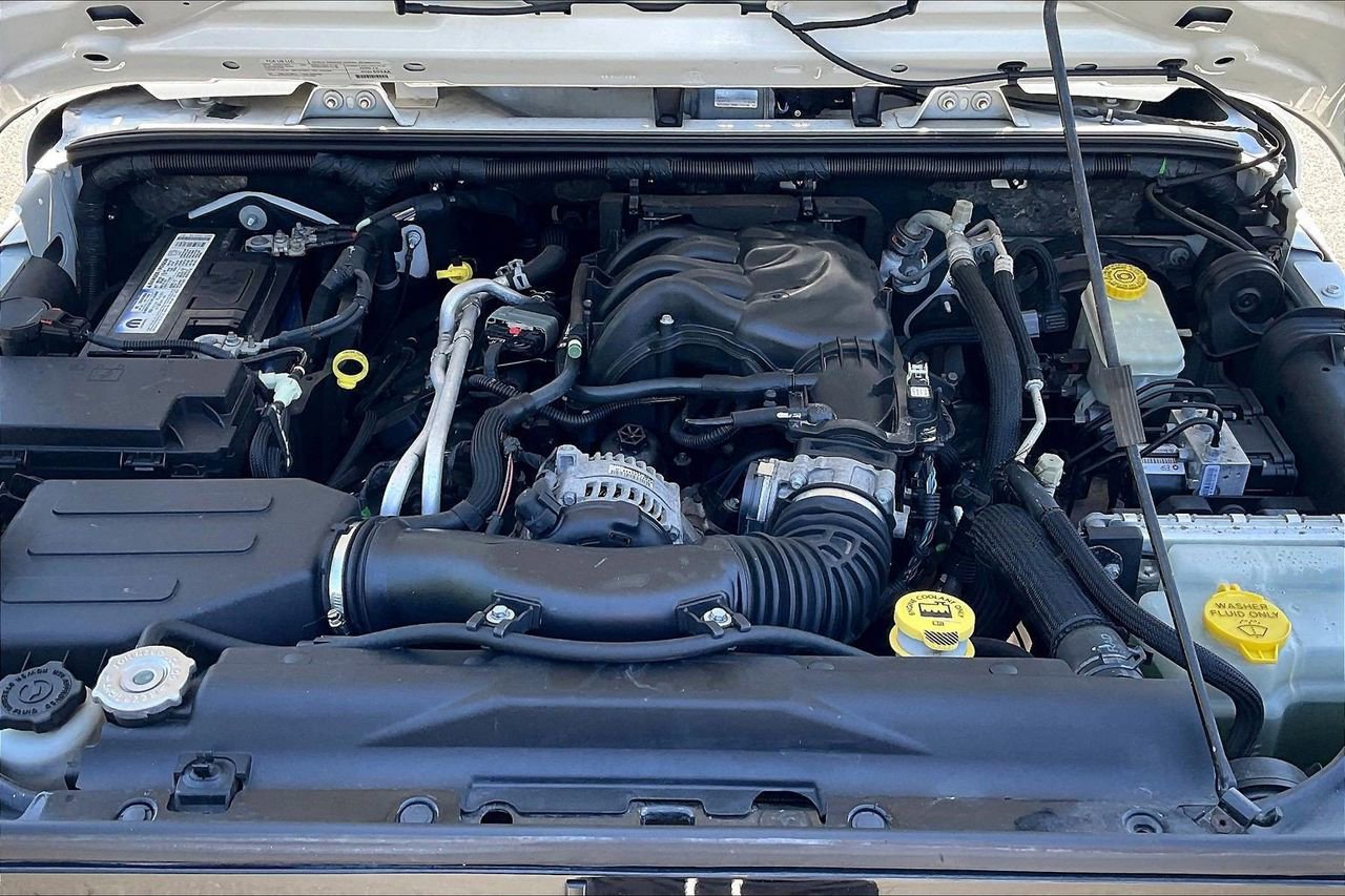 Used 2016 Jeep Wrangler Unlimited Sport image 33