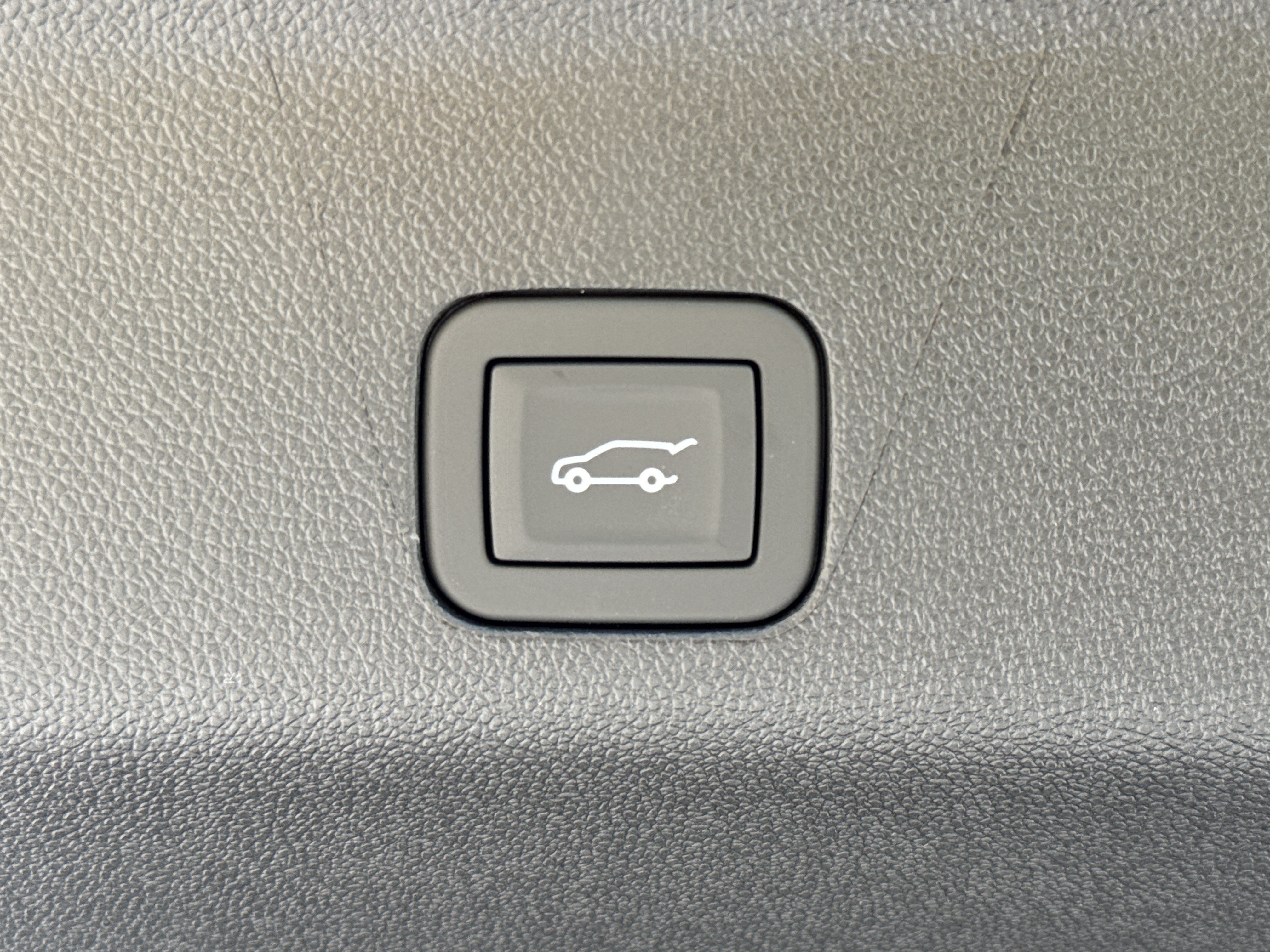 New 2026 GMC Yukon XL Denali w/ Denali Reserve Package RWD image 40