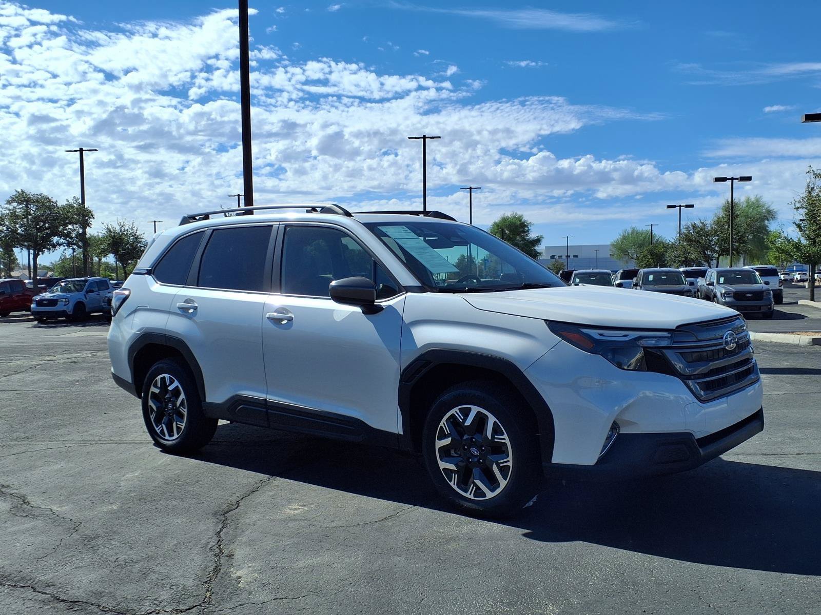 Used 2025 Subaru Forester Premium AWD/4WD image 8