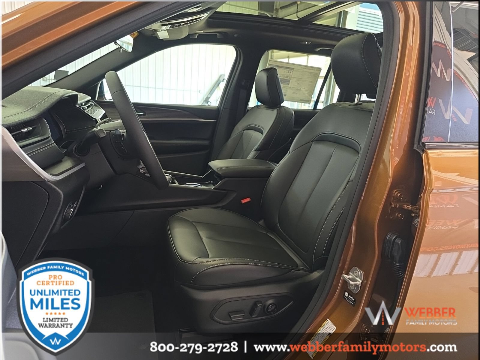 New 2026 Jeep Grand Cherokee Limited w/ Limited Altitude Package AWD/4WD image 9