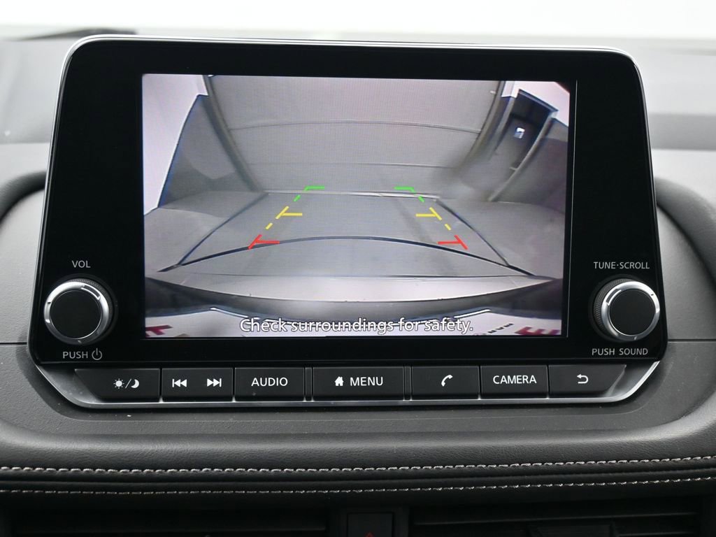 Used 2024 Nissan Rogue SV image 19