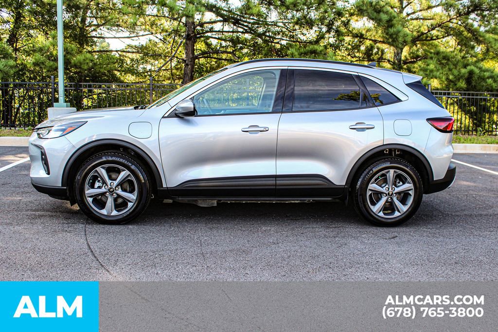 Used 2023 Ford Escape SE image 7