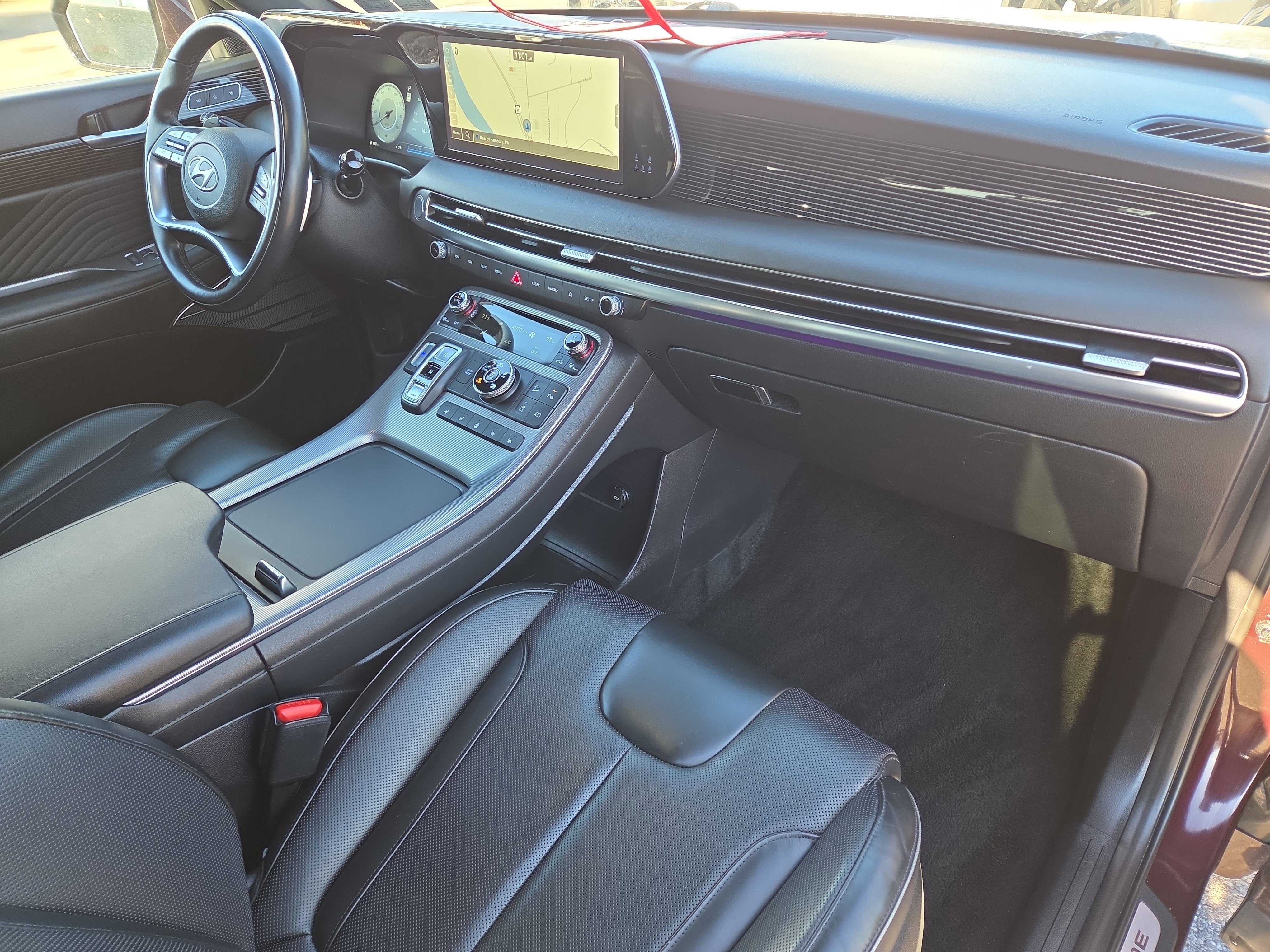 Used 2024 Hyundai Palisade Calligraphy image 19