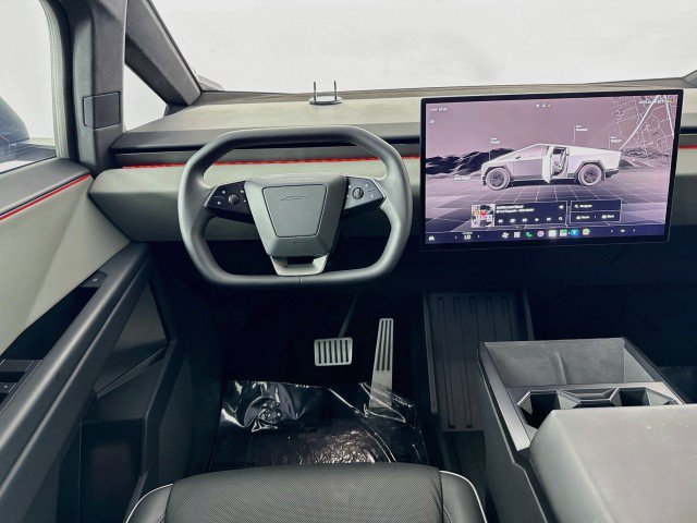 Used 2024 Tesla Cybertruck AWD Crew Cab image 20