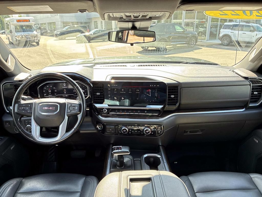 Used 2022 GMC Sierra 1500 Elevation w/ Elevation Premium Package AWD/4WD image 19