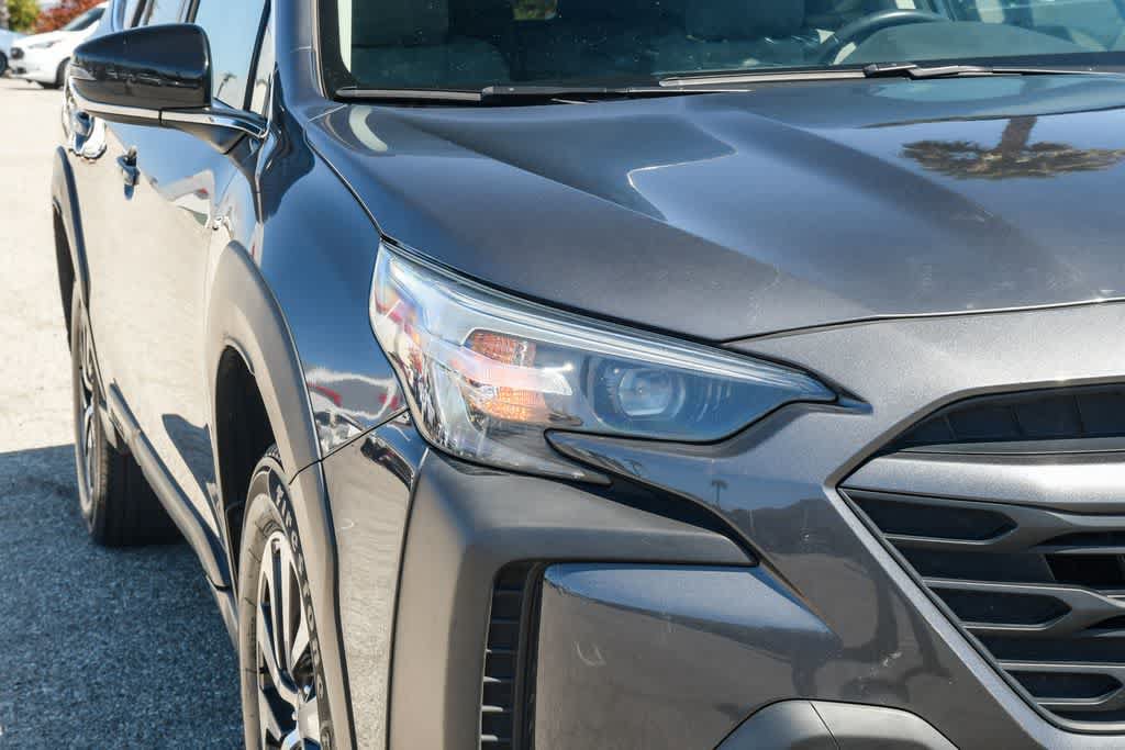 Used 2023 Subaru Outback Premium AWD/4WD image 4