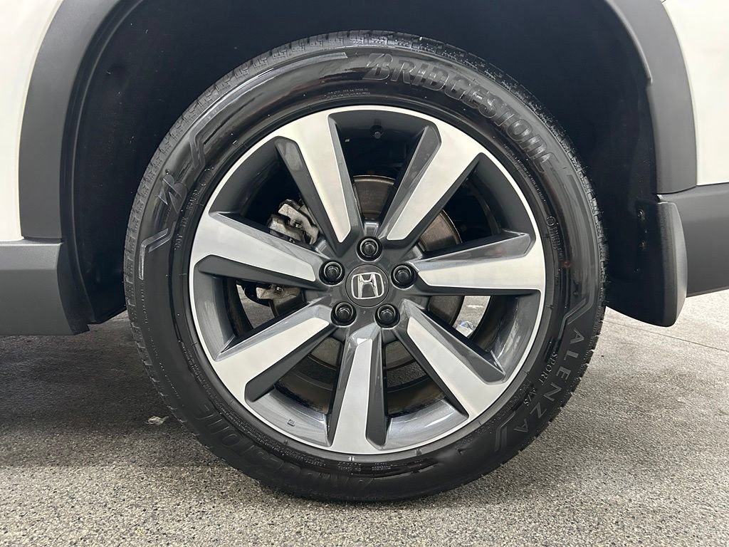 Used 2025 Honda Pilot Elite image 14