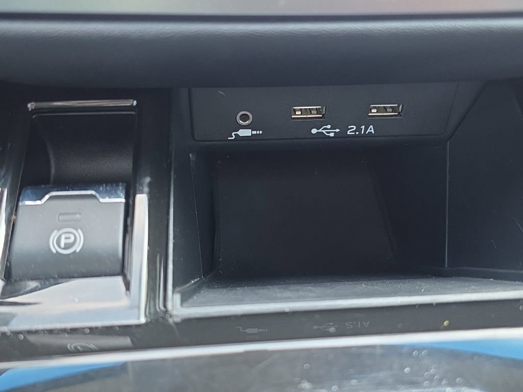 Used 2021 Subaru Legacy Limited w/ Popular Package #2 image 29