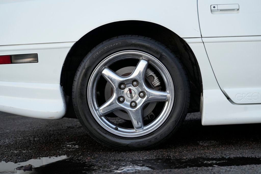 Used 1992 Chevrolet Corvette Convertible image 11