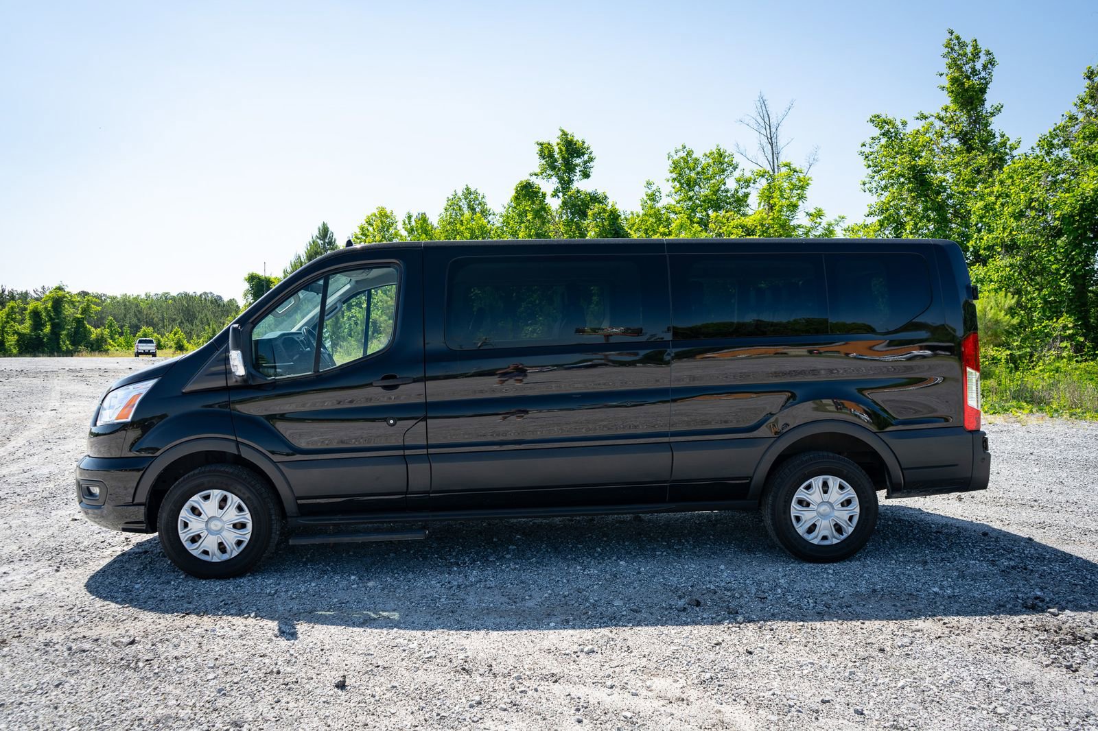 Used 2021 Ford Transit 350 XLT RWD image 5