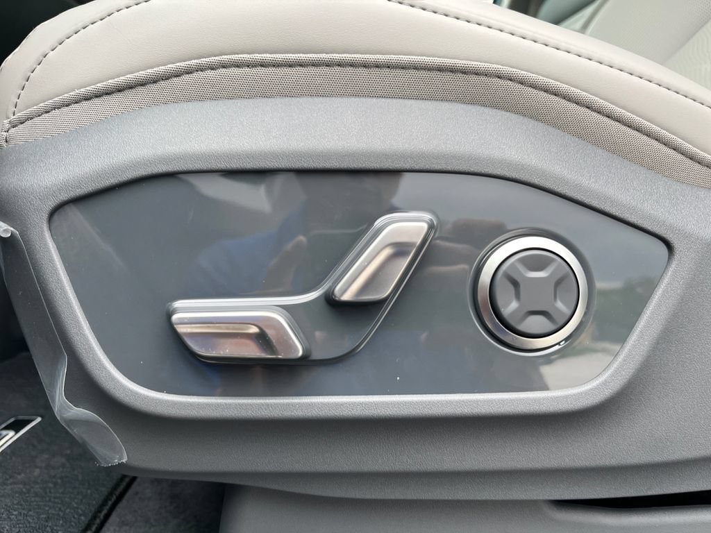 New 2026 Kia EV9 Wind AWD/4WD image 16