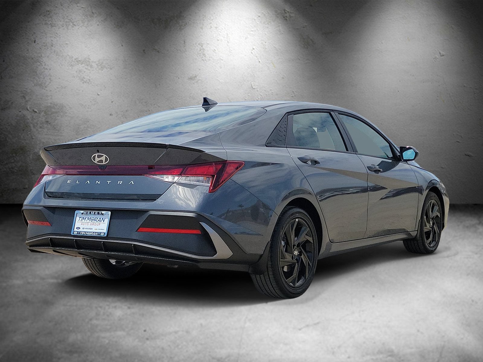 New 2026 Hyundai Elantra SEL Sport FWD image 3