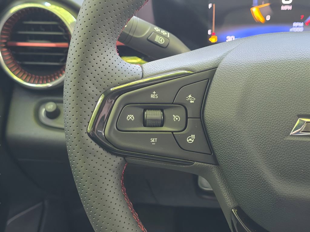 New 2026 Chevrolet Equinox LT w/ Safety and Technology Package FWD image 19