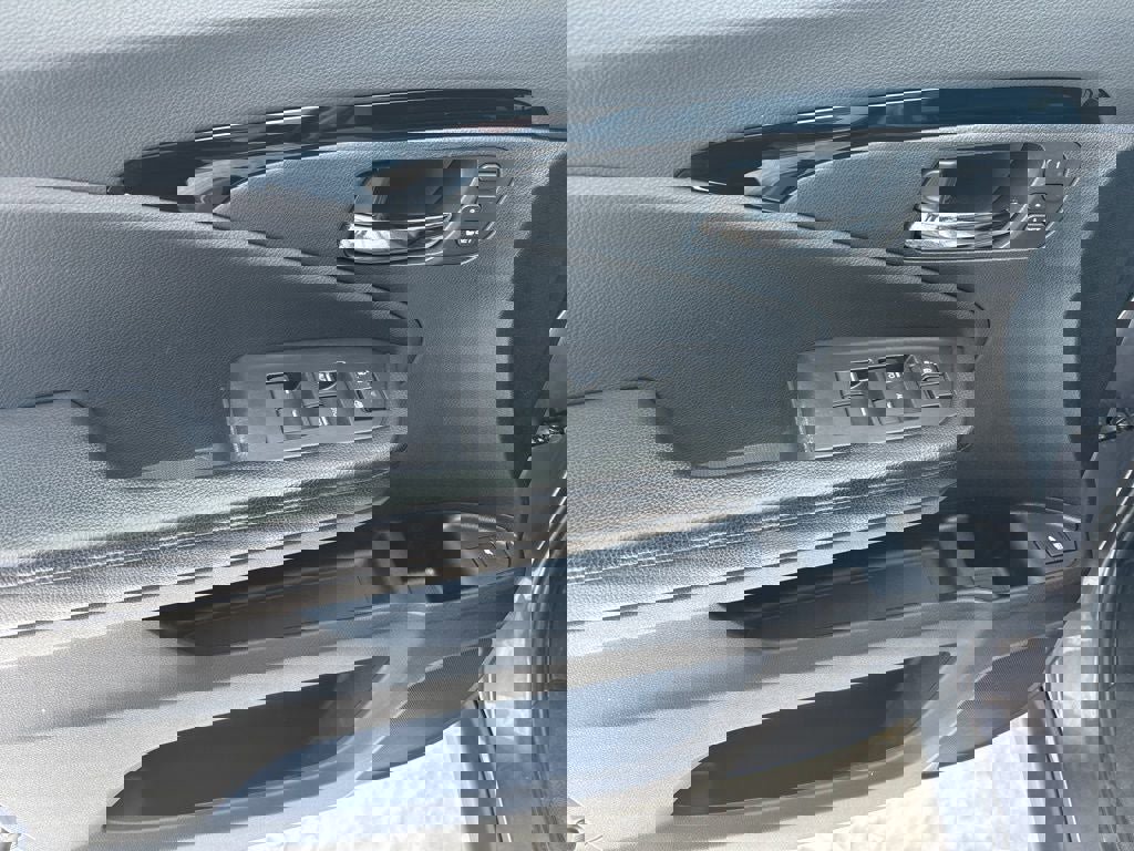 Used 2019 Honda Pilot Elite image 12