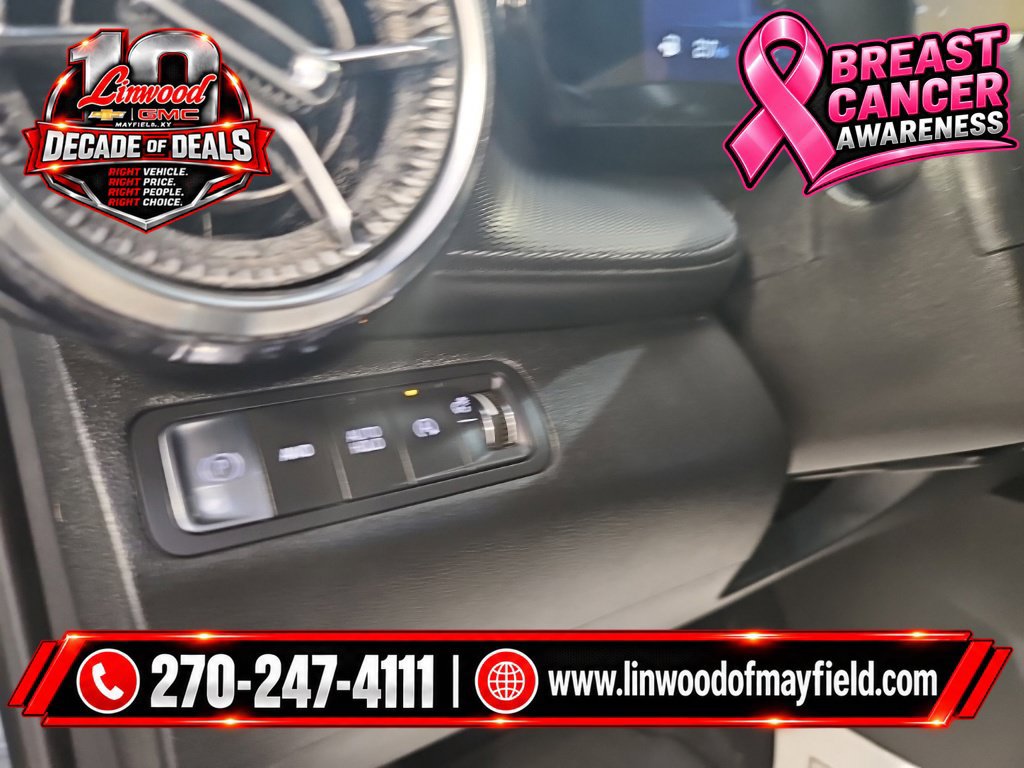 Used 2025 Chevrolet Equinox LT w/ Convenience Package II AWD/4WD image 19