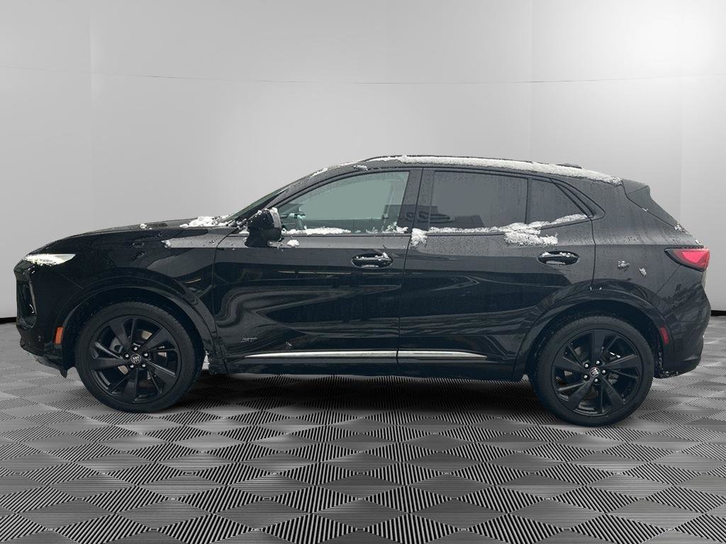 Used 2024 Buick Envision Sport Touring image 4