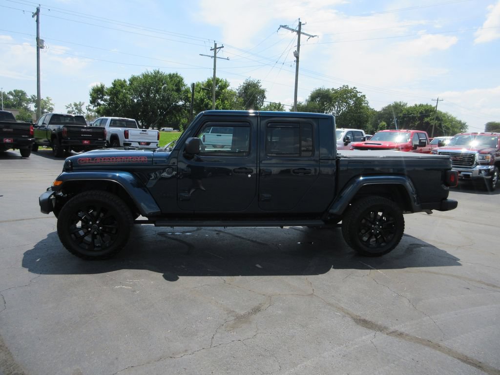 Used 2025 Jeep Gladiator Sport AWD/4WD image 13