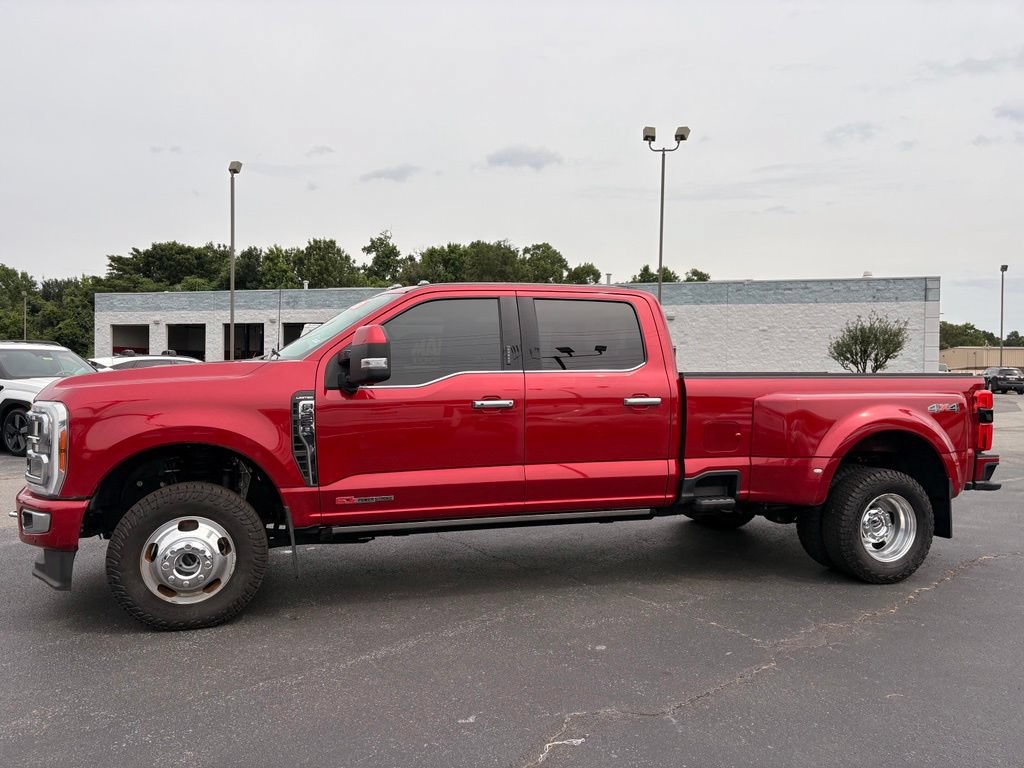 Used 2023 Ford F350 Limited AWD/4WD image 4