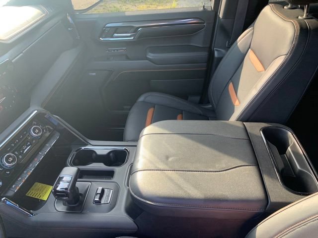 Used 2024 GMC Sierra 1500 AT4 w/ Technology Package AWD/4WD image 33