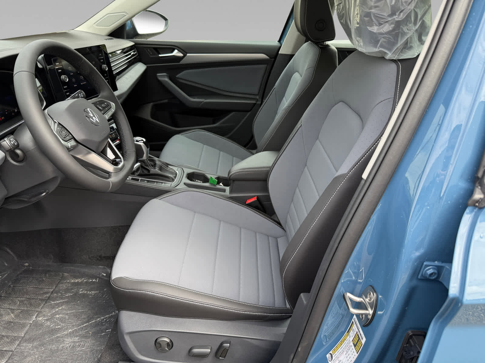 New 2025 Volkswagen Jetta SE image 15