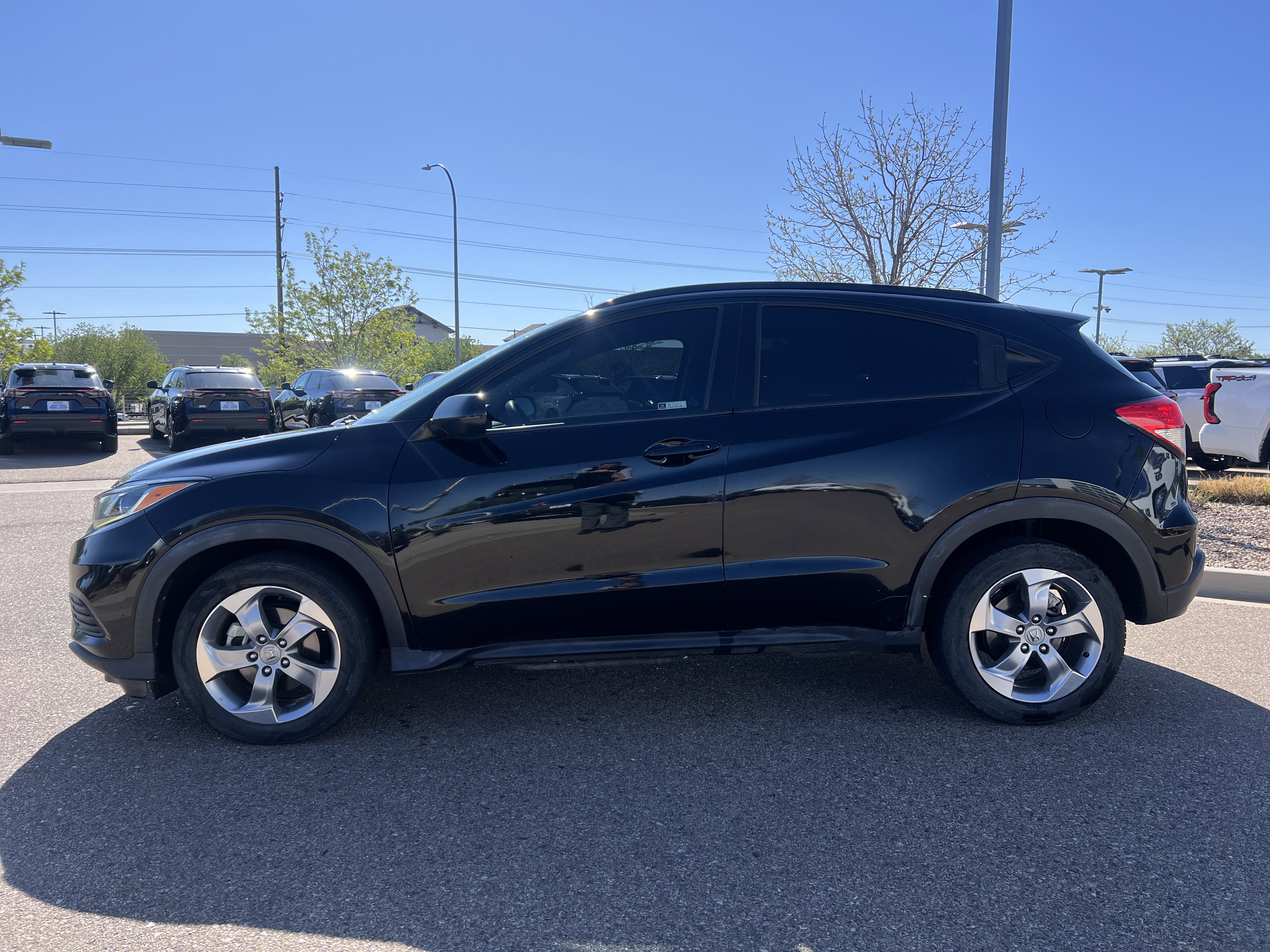 Used 2019 Honda HR-V LX image 13