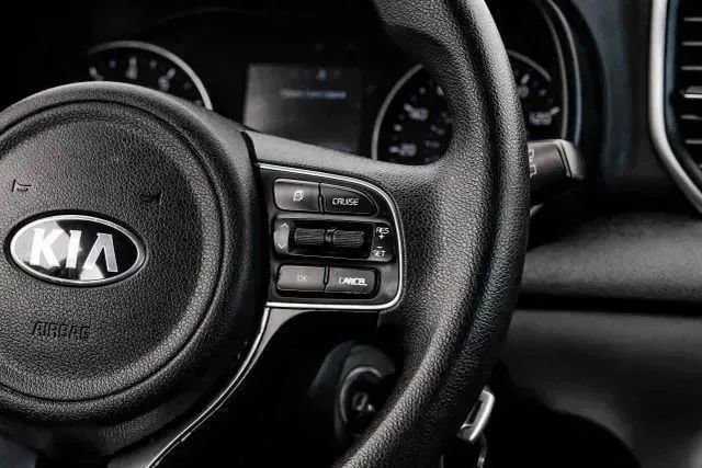 Used 2019 Kia Sportage LX FWD image 23