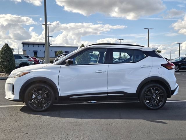 Used 2022 Nissan Kicks SR w/ Premium Package image 2