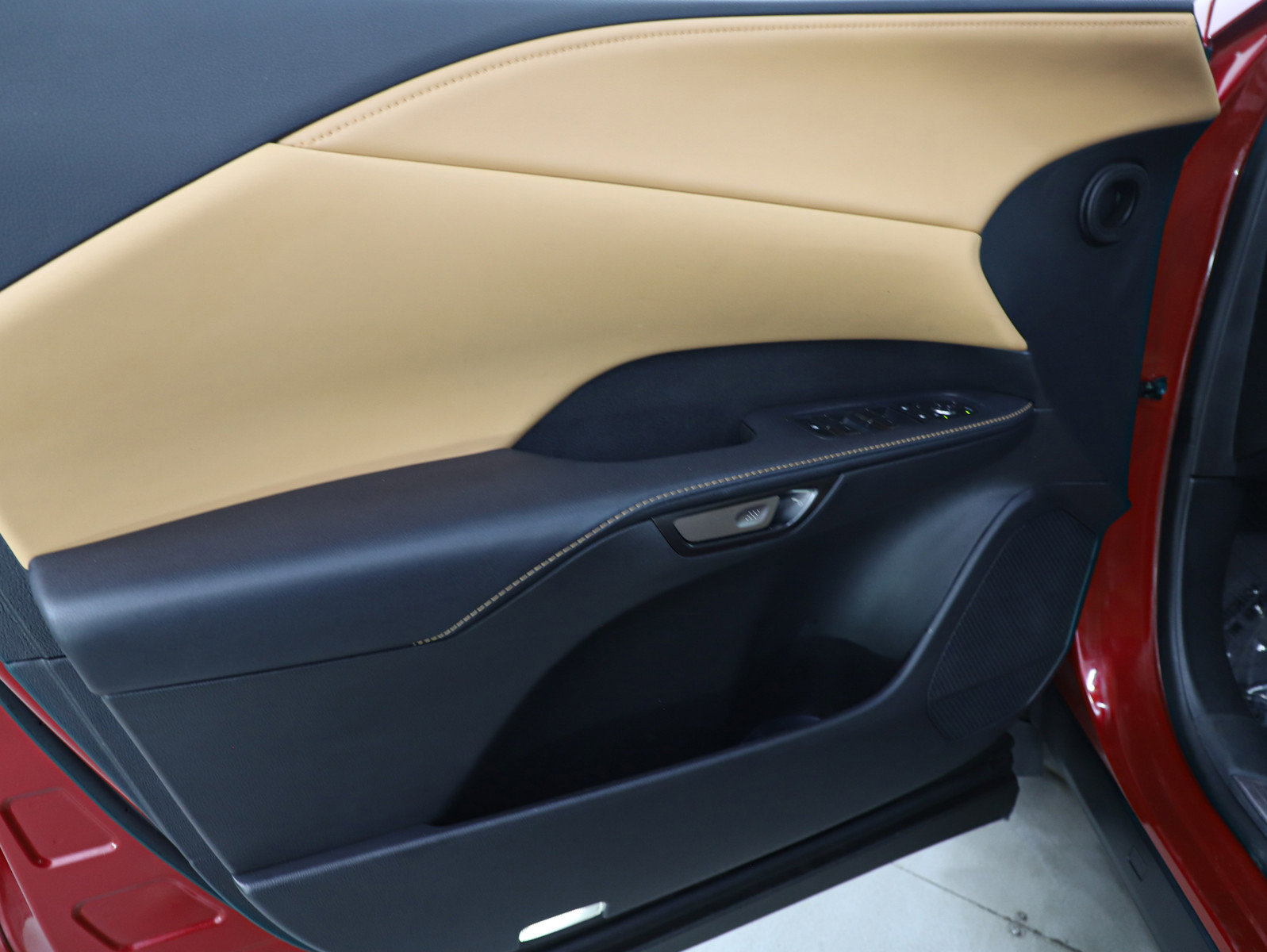 Used 2025 Lexus RX 350h 350H w/ Convenience Package image 22