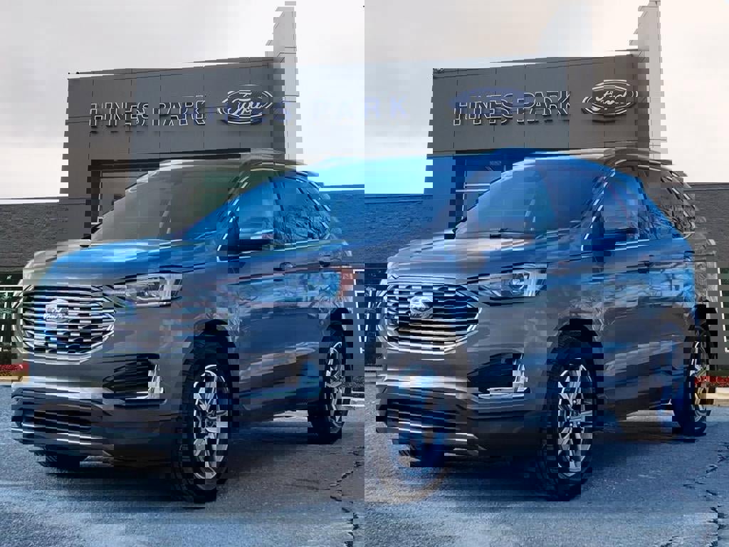 Certified 2019 Ford Edge SEL w/ Equipment Group 201A image 3