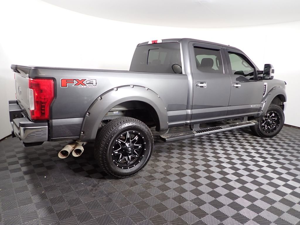 Used 2019 Ford F350 Lariat w/ Chrome Package image 18